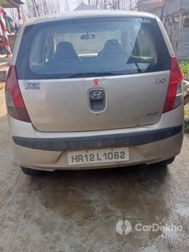 https://stimg2.cardekho.com/images/usedcarimages/large/1-2023/3590484/IMG20230123122503.jpg?imwidth=6402