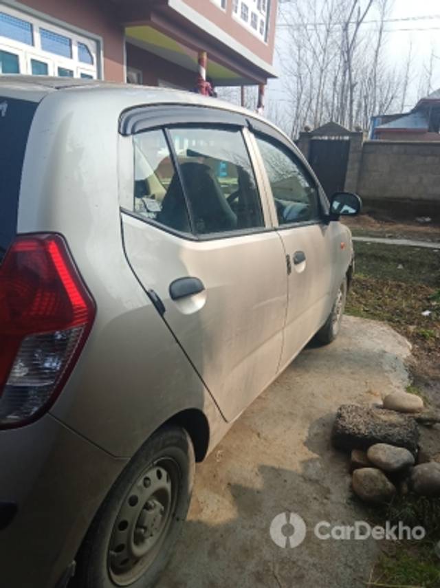 https://stimg2.cardekho.com/images/usedcarimages/large/1-2023/3590484/IMG20230123122509.jpg?imwidth=6400