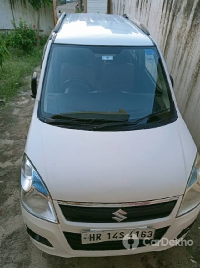 https://stimg2.cardekho.com/images/usedcarimages/large/1-2023/3591055/IMG20220929175433.jpg?imwidth=6401