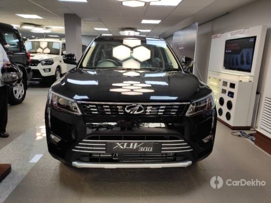 Mahindra XUV300 W8 Mahindra XUV300 W8