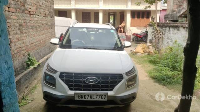 https://stimg2.cardekho.com/images/usedcarimages/large/1-2023/3592860/IMG-20230126-WA00040.jpg?imwidth=6400