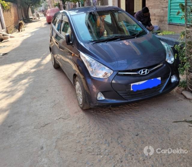 https://stimg2.cardekho.com/images/usedcarimages/large/1-2023/3593247/20230119_144741.jpg?imwidth=6400