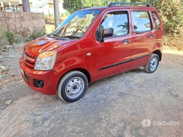 https://stimg2.cardekho.com/images/usedcarimages/large/1-2023/3594909/20230110_154343.jpg?imwidth=6400