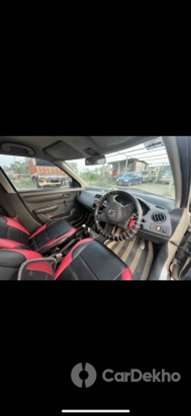 https://stimg2.cardekho.com/images/usedcarimages/large/1-2023/3597568/252DFACE-D0B1-4CA1-A0E9-3A3973A69814.jpg?imwidth=6402