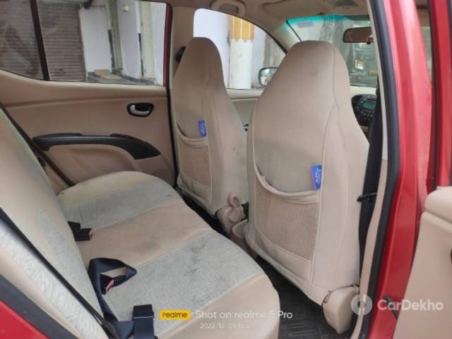 https://stimg2.cardekho.com/images/usedcarimages/large/1-2023/3597732/IMG-20230123-WA0002.jpg?imwidth=6401