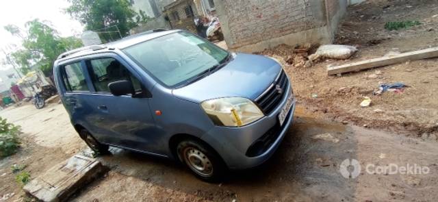 https://stimg2.cardekho.com/images/usedcarimages/large/1-2023/3597815/IMG_20230129_122106.jpg?imwidth=6402