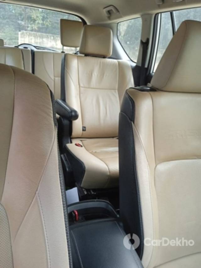 https://stimg2.cardekho.com/images/usedcarimages/large/1-2023/3598547/IMG-20230130-WA0005.jpg?imwidth=6401