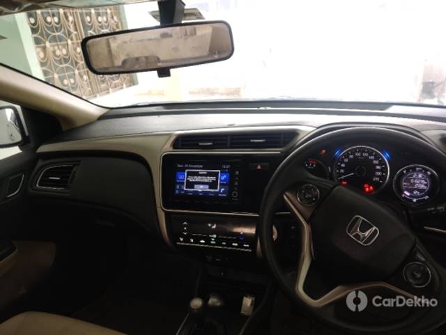 https://stimg2.cardekho.com/images/usedcarimages/large/1-2023/3600682/IMG_20221225_123818.jpg?imwidth=6400