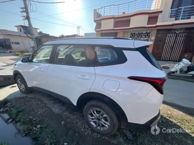 https://stimg2.cardekho.com/images/usedcarimages/large/1-2023/3600718/image.jpg?imwidth=6400