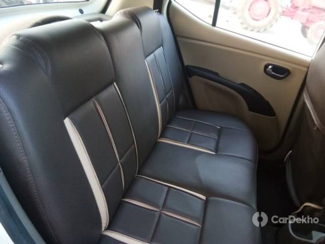https://stimg2.cardekho.com/images/usedcarimages/large/1-2023/3601064/CAR5.jpg?imwidth=6402