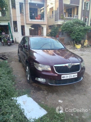Skoda Superb Elegance 1.8 TSI AT Skoda Superb Elegance 1.8 TSI AT