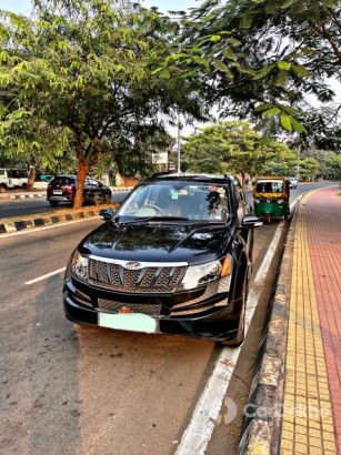 Mahindra XUV500 W4 Mahindra XUV500 W4