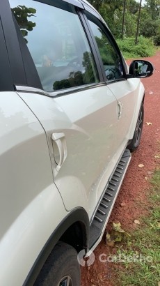 Mahindra XUV500 W11 BSIV Mahindra XUV500 W11 BSIV