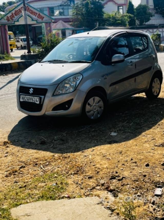 https://stimg2.cardekho.com/images/usedcarimages/large/12-2022/3537947/B39137D5-38F4-47B6-B06F-6A03A2653AEF.jpg?imwidth=6400