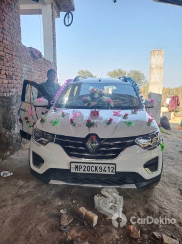 https://stimg2.cardekho.com/images/usedcarimages/large/12-2022/3538121/IMG_20220210_154020.jpg?imwidth=6401