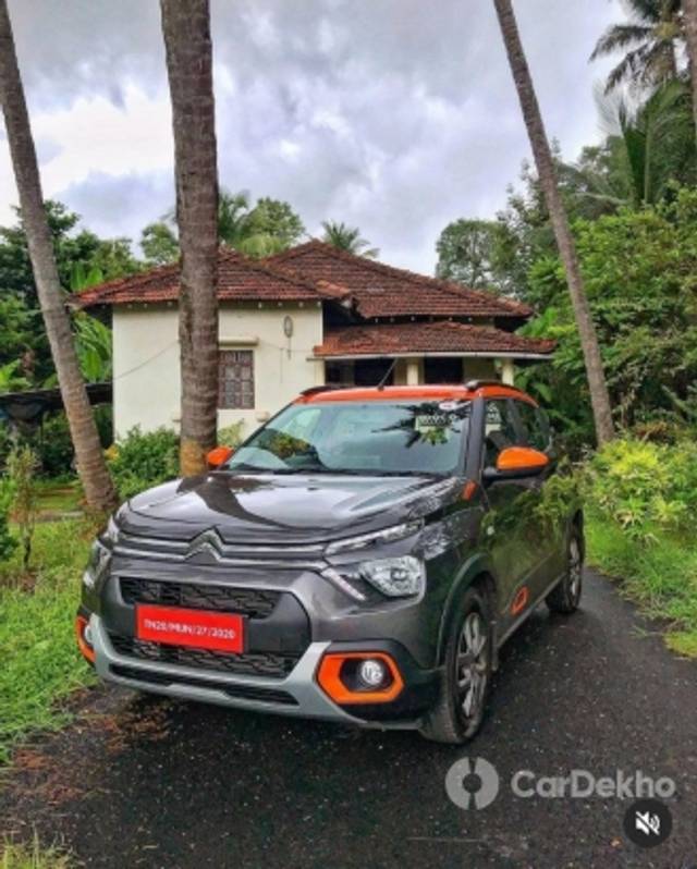 https://stimg2.cardekho.com/images/usedcarimages/large/12-2022/3538526/IMG-20220707-WA0020.jpg?imwidth=6401