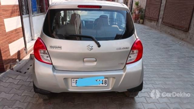 https://stimg2.cardekho.com/images/usedcarimages/large/12-2022/3538558/6EB06A66-FC12-4F1E-8DA6-5BB3C93FC2E0.jpg?imwidth=6402