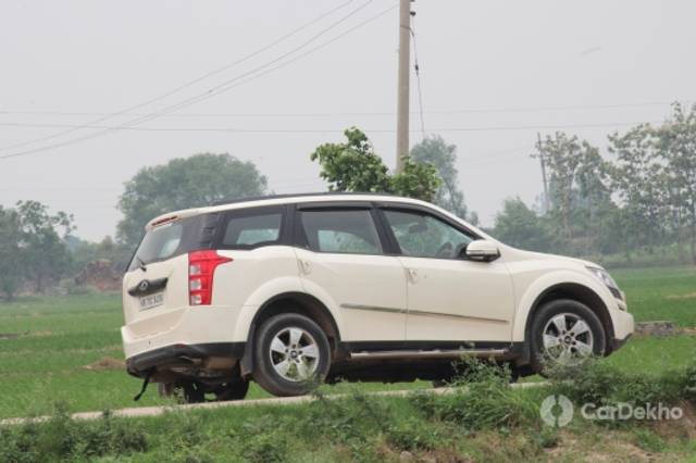 https://stimg2.cardekho.com/images/usedcarimages/large/12-2022/3538879/.trashed-1660030753-20220709014418_IMG_8675.jpg?imwidth=6400