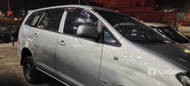 https://stimg2.cardekho.com/images/usedcarimages/large/12-2022/3539239/IMG_20221202_180124.jpg?imwidth=6402