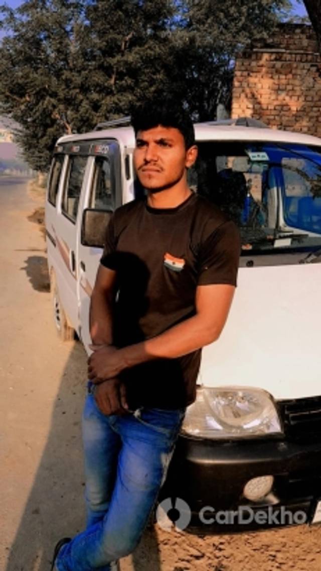 https://stimg2.cardekho.com/images/usedcarimages/large/12-2022/3539351/IMG-20221119-WA0003.jpg?imwidth=6401