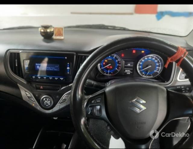 https://stimg2.cardekho.com/images/usedcarimages/large/12-2022/3539389/Screenshot_20221204-230423_Photos.jpg?imwidth=6401