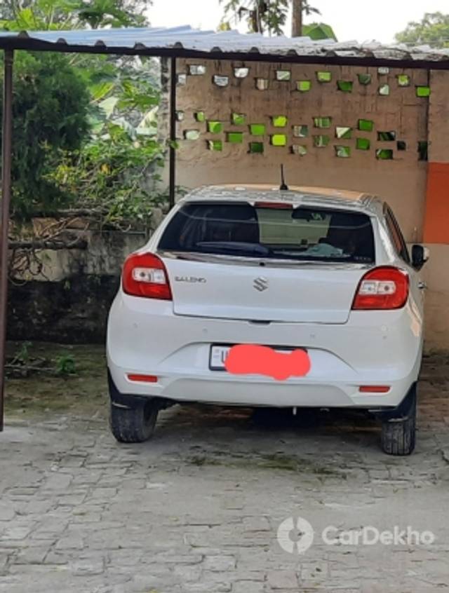 https://stimg2.cardekho.com/images/usedcarimages/large/12-2022/3539389/Screenshot_20221204-230845_Photos.jpg?imwidth=6400