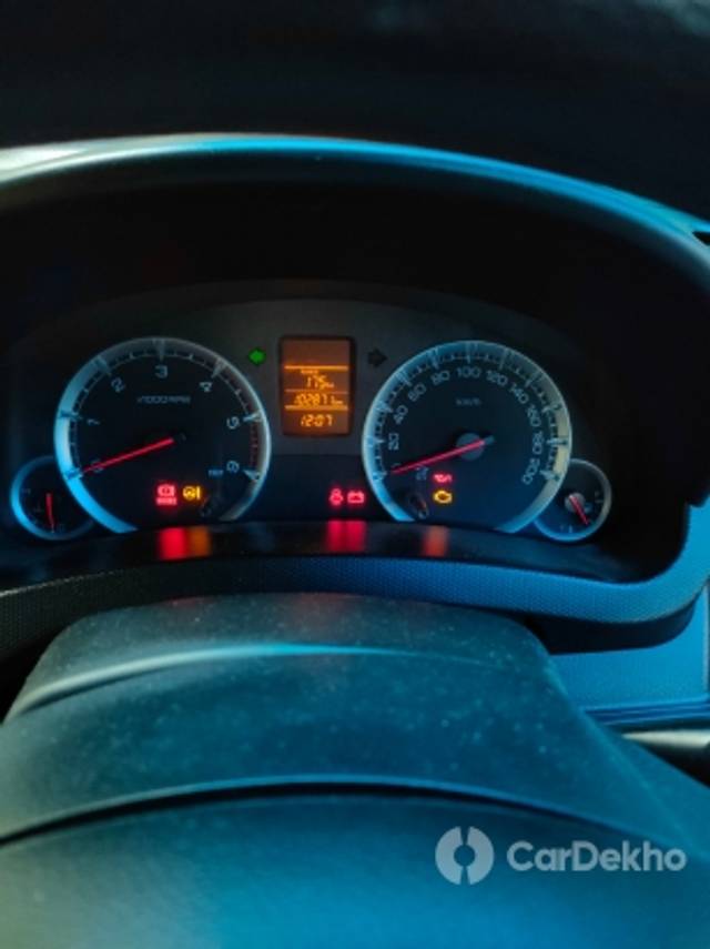 https://stimg2.cardekho.com/images/usedcarimages/large/12-2022/3539661/IMG20221205120958.jpg?imwidth=6402