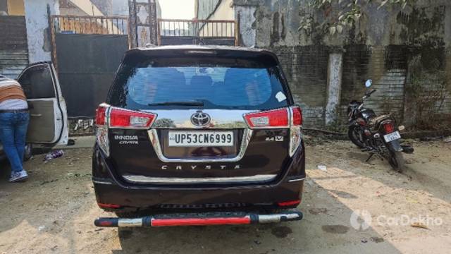 https://stimg2.cardekho.com/images/usedcarimages/large/12-2022/3555270/IMG_20221217_132544.jpg?imwidth=6401