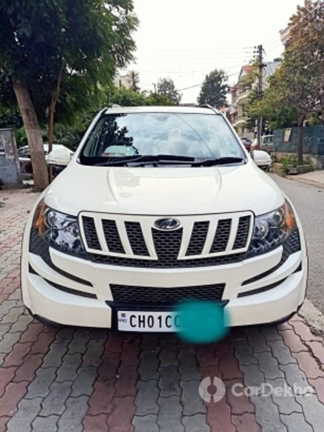 https://stimg2.cardekho.com/images/usedcarimages/large/12-2022/3556805/20210123_1626390.jpg?imwidth=6401
