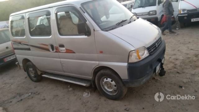 https://stimg2.cardekho.com/images/usedcarimages/large/12-2022/3556960/IMG_20221216_175215.jpg?imwidth=6400