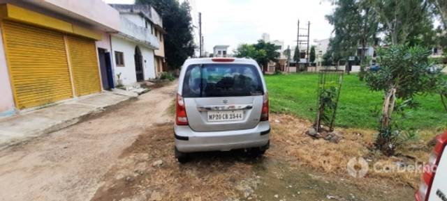 https://stimg2.cardekho.com/images/usedcarimages/large/12-2022/3558083/IMG-20210814-WA0029.jpg?imwidth=6402
