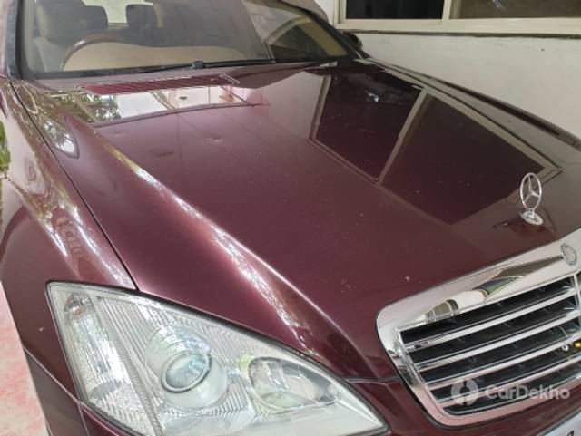 https://stimg2.cardekho.com/images/usedcarimages/large/12-2022/3558389/20190405_144513.jpg?imwidth=6400