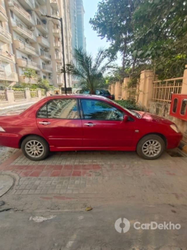 https://stimg2.cardekho.com/images/usedcarimages/large/12-2022/3559220/IMG_20221212_145144.jpg?imwidth=6400
