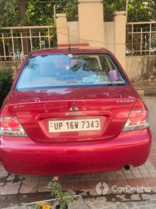 https://stimg2.cardekho.com/images/usedcarimages/large/12-2022/3559220/IMG_20221212_145204.jpg?imwidth=6401