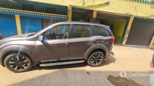 https://stimg2.cardekho.com/images/usedcarimages/large/12-2022/3560096/103D894E-C1ED-480D-AB56-0DEDE3507C91.jpg?imwidth=6400