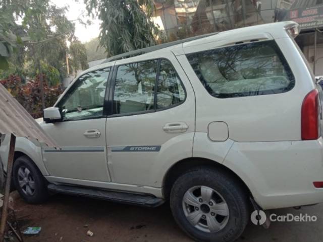 https://stimg2.cardekho.com/images/usedcarimages/large/12-2022/3560474/IMG-20221227-WA0108.jpg?imwidth=6401