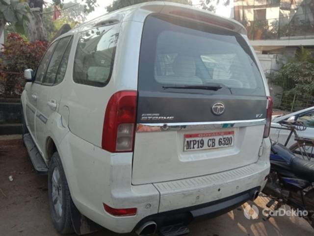 https://stimg2.cardekho.com/images/usedcarimages/large/12-2022/3560474/IMG-20221227-WA0109.jpg?imwidth=6402