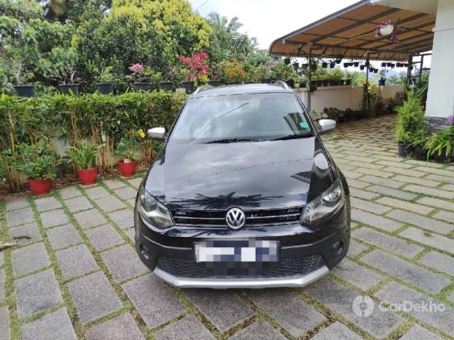 https://stimg2.cardekho.com/images/usedcarimages/large/12-2022/3561063/IMG_20221227_131019.jpg?imwidth=6400