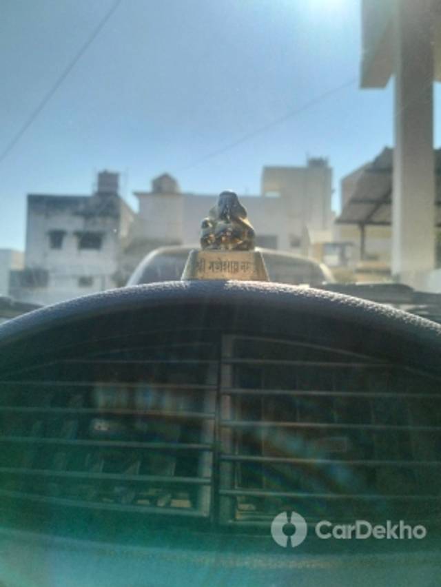 https://stimg2.cardekho.com/images/usedcarimages/large/12-2022/3561152/IMG20221221123728.jpg?imwidth=6400