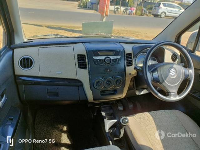 https://stimg2.cardekho.com/images/usedcarimages/large/12-2022/3562115/IMG20221229110008.jpg?imwidth=6402