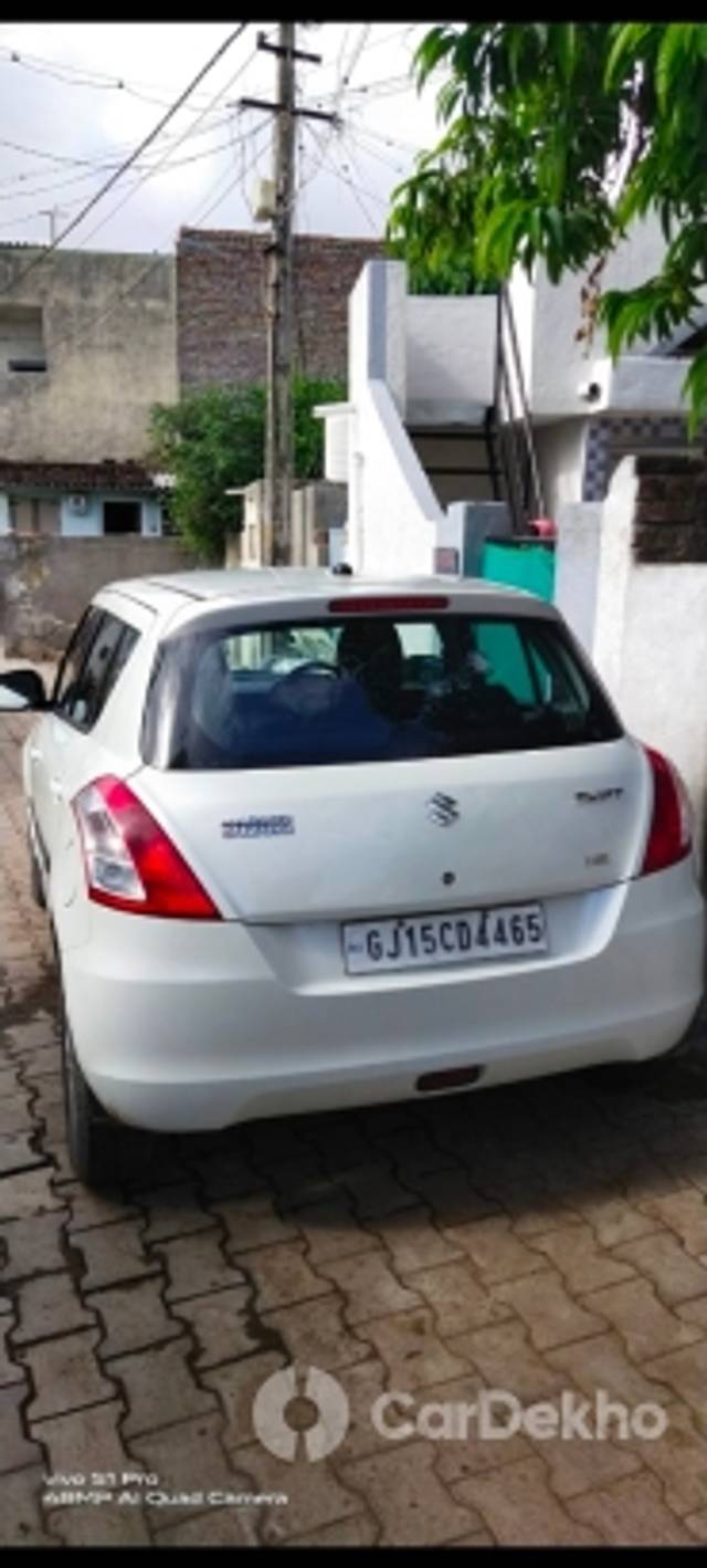 https://stimg2.cardekho.com/images/usedcarimages/large/12-2022/3562349/inbound6389949738243241316.jpg?imwidth=6400