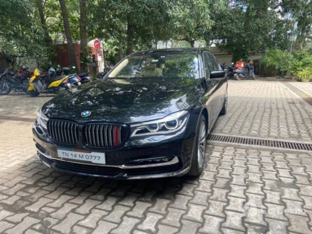 https://stimg2.cardekho.com/images/usedcarimages/large/12-2022/3562653/IMG-20221129-WA0011.jpg?imwidth=6400