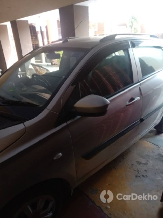 https://stimg2.cardekho.com/images/usedcarimages/large/12-2022/3563973/IMG_20221223_130812.jpg?imwidth=6402