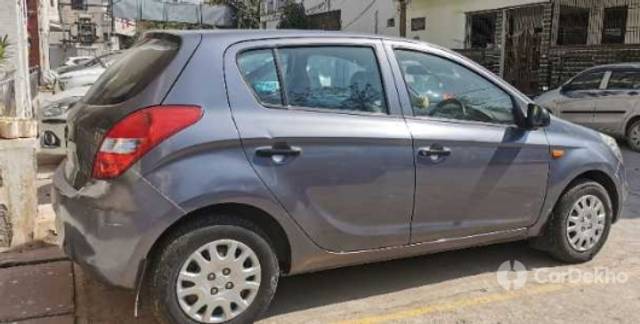 https://stimg2.cardekho.com/images/usedcarimages/large/2-2023/3601686/IMG_20230212_125008_20.jpg?imwidth=6400