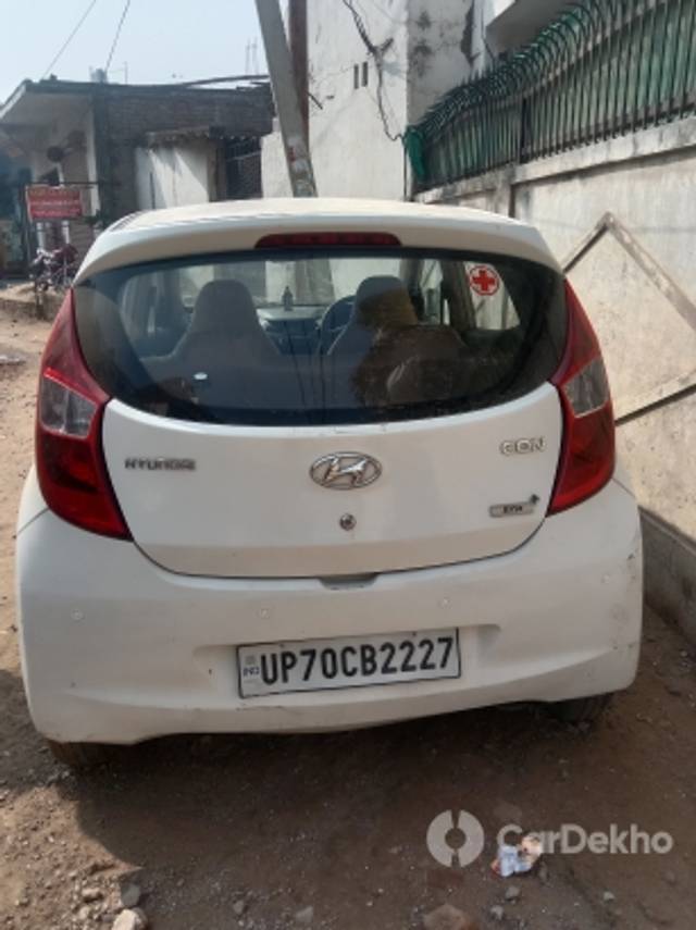 https://stimg2.cardekho.com/images/usedcarimages/large/2-2023/3602440/IMG_20230130_113018.jpg?imwidth=6400