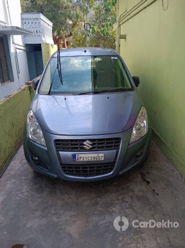 https://stimg2.cardekho.com/images/usedcarimages/large/2-2023/3602654/IMG_20230202_135549.jpg?imwidth=6401