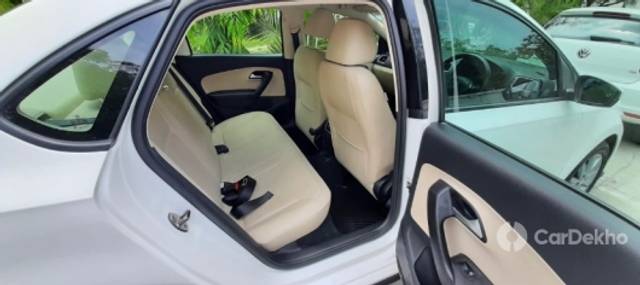 https://stimg2.cardekho.com/images/usedcarimages/large/2-2023/3602862/14BAAFFA-252E-445E-BD43-D138A1348805.jpg?imwidth=6401