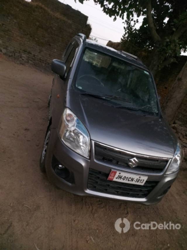 https://stimg2.cardekho.com/images/usedcarimages/large/2-2023/3604124/20230203_174523.jpg?imwidth=6400