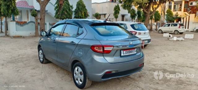 https://stimg2.cardekho.com/images/usedcarimages/large/2-2023/3605190/IMG_20230204_180657.jpg?imwidth=6402