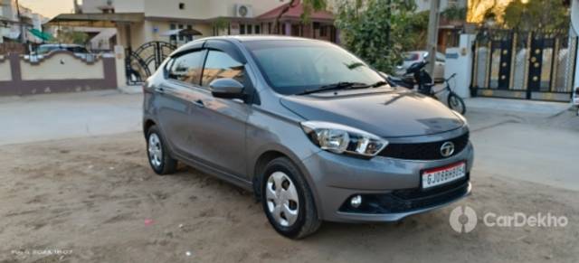 https://stimg2.cardekho.com/images/usedcarimages/large/2-2023/3605190/IMG_20230204_180732.jpg?imwidth=6400